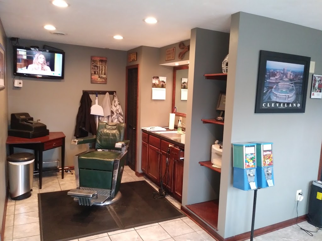 Troy's Barber Shop 44614