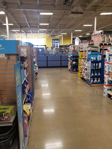 Pet Supply Store «PetSmart», reviews and photos, 159 N Weber Rd, Bolingbrook, IL 60490, USA
