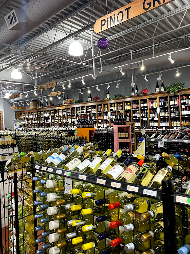 Wine Store «Seaholm Wines & Liquors», reviews and photos, 134 Wall St, Huntington, NY 11743, USA