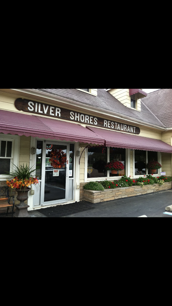 Silver Shores Restaurant 16316