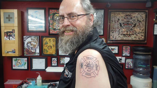 Tattoo Shop «Hold Fast Tattoo and Body Piercing», reviews and photos, 5153 S Ridgewood Ave, Port Orange, FL 32127, USA