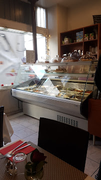 Atmosphère du Restaurant Arevig Traiteur libanais à Charenton-le-Pont - n°4