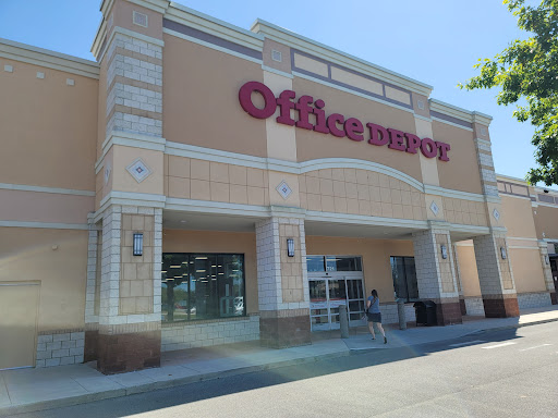 Office Supply Store «OfficeMax», reviews and photos, 721 N Alafaya Trail, Orlando, FL 32828, USA