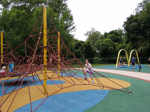 Thomas Mitchell Playground in Philadelphia - ZuzuForKids