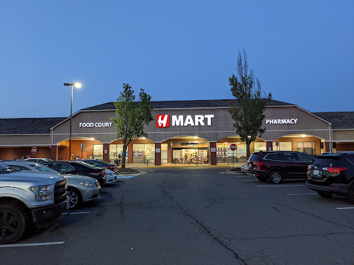 Korean Grocery Store «H Mart CV», reviews and photos, 13818 Braddock Rd, Centreville, VA 20121, USA