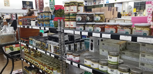 Liquor Store «Crown Wine & Spirits», reviews and photos, 1030 NE 15th Ave, Fort Lauderdale, FL 33304, USA