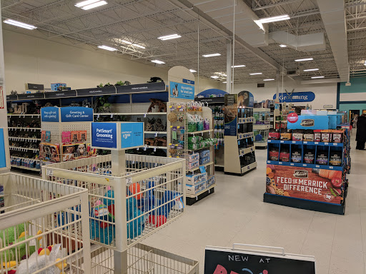 Pet Supply Store «PetSmart», reviews and photos, 1297 Promenade Pl, Eagan, MN 55121, USA