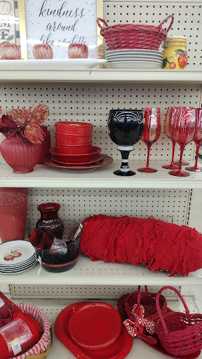 Donations Center «Goodwill of North Georgia: Hamilton Mill Store and Donation Center», reviews and photos