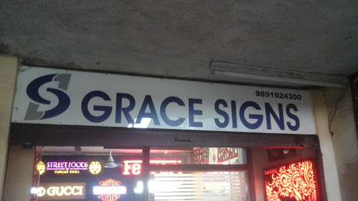 GRACE SIGNS