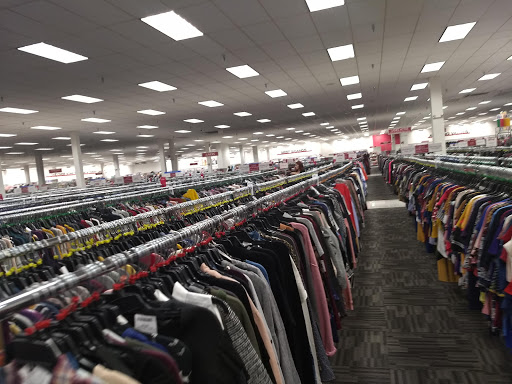 Clothing Store «Ross Dress for Less», reviews and photos, 1425 E Hallandale Beach Blvd, Hallandale Beach, FL 33009, USA