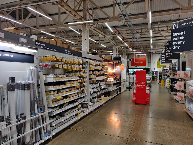 Comments and reviews of B&Q Oxford