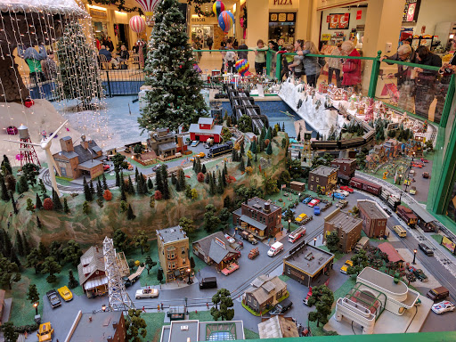 Shopping Mall «The Shops At Kenilworth», reviews and photos, 800 Kenilworth Dr, Towson, MD 21204, USA