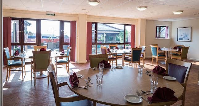 Reviews of Barchester - Awel-Y-Mor Care Centre in Swansea - Retirement home