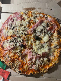 Plats et boissons du Pizzeria Pizza Pierrot & Fils à Montpellier - n°11