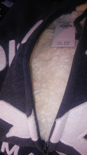 Clothing Store «Hollister Co. Outlet», reviews and photos, 4015 S Interstate Hwy 35, San Marcos, TX 78666, USA