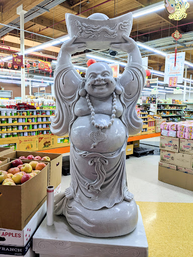 Shopping Mall «Fubonn Shopping Center», reviews and photos, 2850 SE 82nd Ave #80, Portland, OR 97266, USA