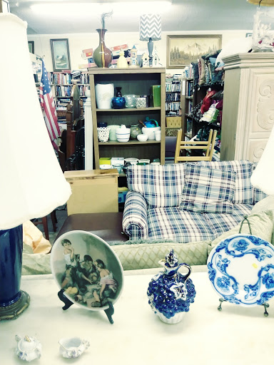 Thrift Store «Happy Tails Thrift Store», reviews and photos, 1825 Springs Rd, Vallejo, CA 94591, USA