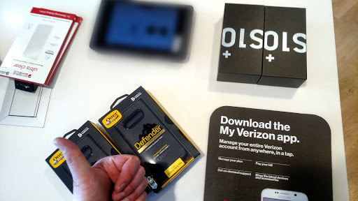 Cell Phone Store «Verizon», reviews and photos, 245 Radio Dr b, Woodbury, MN 55125, USA