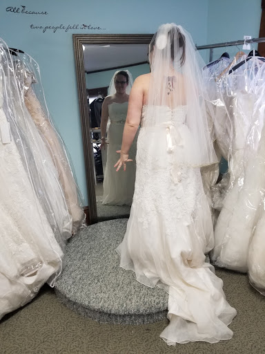 Bridal Shop «Clever Bride Consignments», reviews and photos, 410 Washington St, Holliston, MA 01746, USA