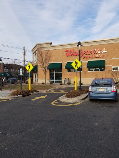 Walgreens, 1633 Springfield Ave, Maplewood, NJ 07040, USA, 