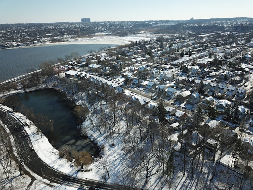 Park «Crocheron Park», reviews and photos, 214-41 34th Ave, Bayside, NY 11361, USA