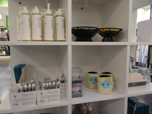 Fashion Accessories Store «Charming Charlie», reviews and photos, 1512 Stone Hill Dr, Pflugerville, TX 78660, USA