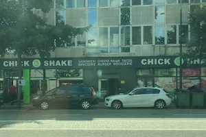 Chick And Shake image