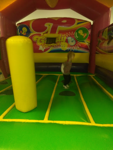 Shopping Mall «Mounds Mall», reviews and photos, 2109 S Scatterfield Rd, Anderson, IN 46016, USA