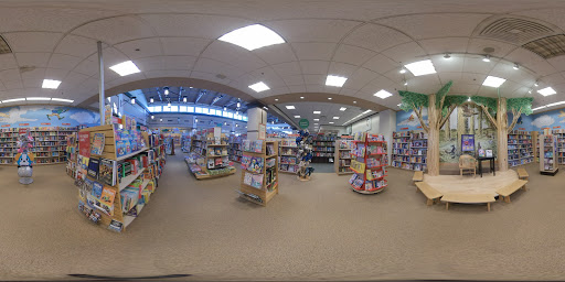 Book Store «Barnes & Noble», reviews and photos, 235 Daniel Webster Hwy, Nashua, NH 03060, USA