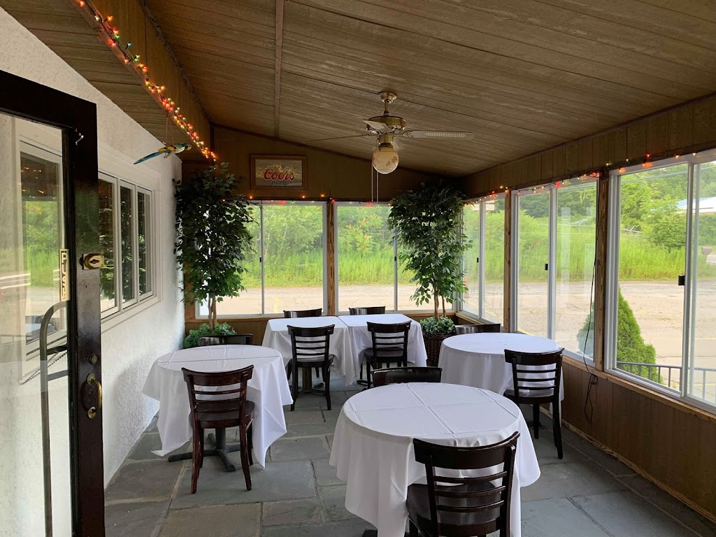 Tre Sazón Kitchen & Bar 18428