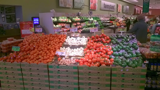 Shopping Mall «Aquidneck Shopping Centre», reviews and photos, 77 E Main Rd, Middletown, RI 02842, USA