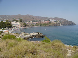 Photo de Playa del Pozuelo - endroit populaire parmi les connaisseurs de la détente