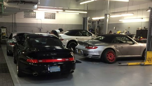 Porsche Dealer «Town Porsche», reviews and photos, 105 Grand Ave, Englewood, NJ 07631, USA