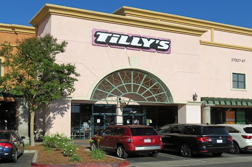 Clothing Store «Tillys», reviews and photos, 27027 McBean Pkwy, Valencia, CA 91355, USA