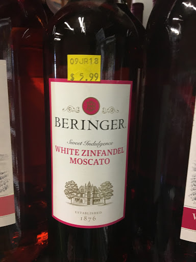 Liquor Store «JRJ Liquors Inc», reviews and photos, 929 Pennsylvania Ave, Hagerstown, MD 21742, USA