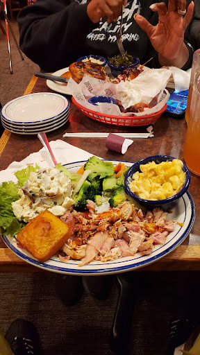 Barbecue Restaurant «Red Hot & Blue - Leesburg, VA», reviews and photos, 541 E Market St, Leesburg, VA 20176, USA