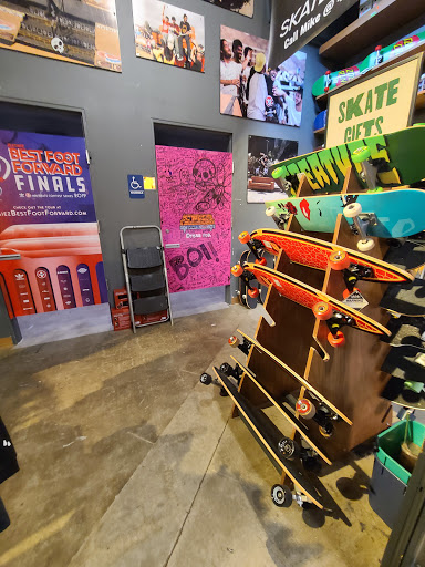 Clothing Store «Zumiez», reviews and photos, 3333 Buford Dr NE #1012a, Buford, GA 30519, USA