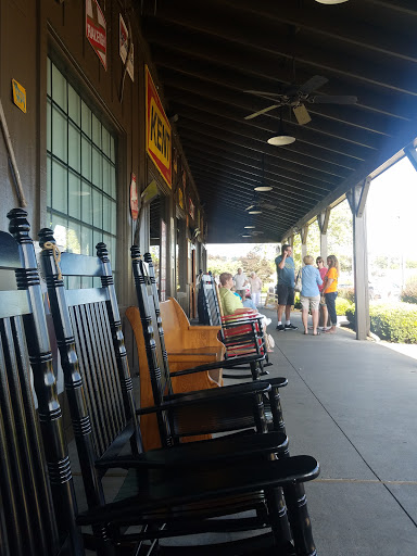 American Restaurant «Cracker Barrel Old Country Store», reviews and photos, 475 Rivers Edge Dr, Milford, OH 45150, USA