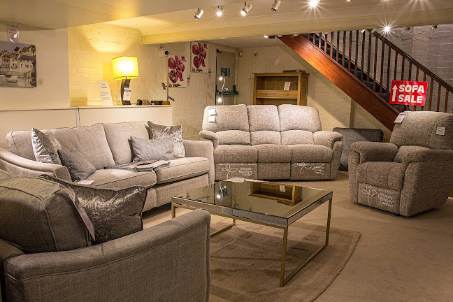 Reviews of Seats & Sofas in Worcester - Furniture store