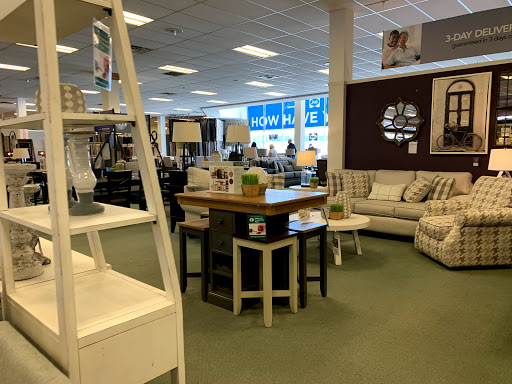 Furniture Store «Raymour & Flanigan Furniture and Mattress Store», reviews and photos, 150 Harmon Meadow Blvd, Secaucus, NJ 07094, USA