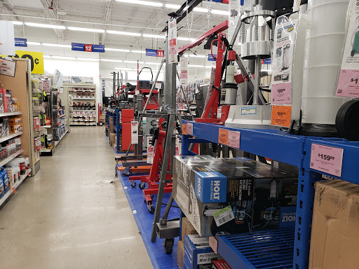 Hardware Store «Harbor Freight Tools», reviews and photos, 1640 75th St, Downers Grove, IL 60516, USA