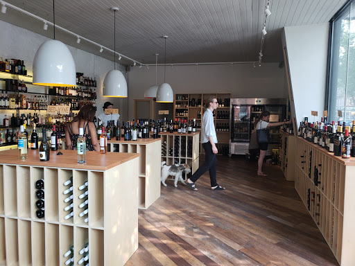 Wine Store «Bed-Vyne Wine & Spirits», reviews and photos, 370 Tompkins Ave, Brooklyn, NY 11216, USA