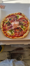 Photo n°38 de Pizza Lorenzo - Camion à pizzas à Vaulx-en-Velin ()