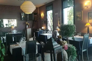 Restaurante la Table image