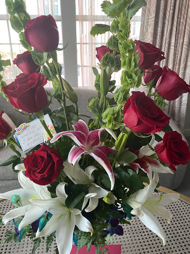 Florist «Flowers By Voytek», reviews and photos, 9524 Blind Pass Rd, St Pete Beach, FL 33706, USA