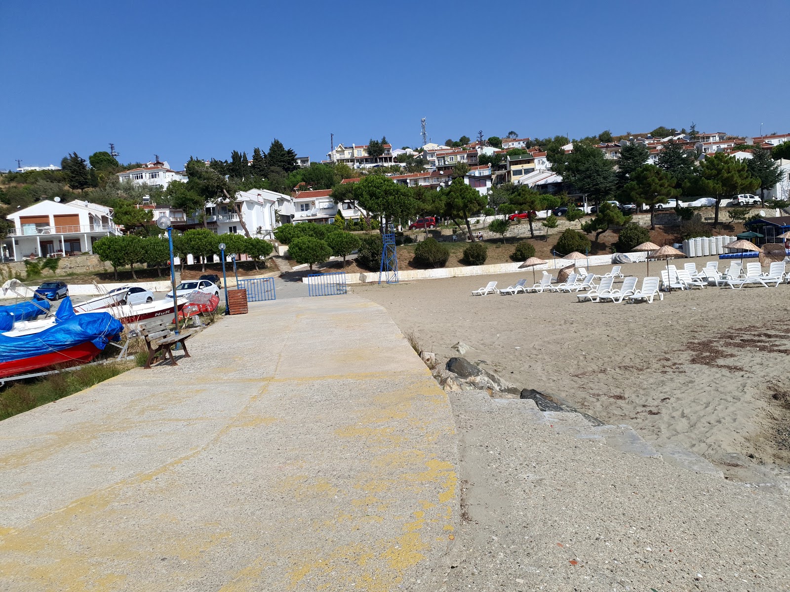 Senkoy beach'in fotoğrafı otel alanı