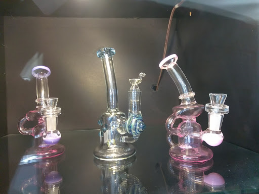 Vaporizer Store «Big Chief Smoke Shop», reviews and photos, 6020 Fair Oaks Blvd, Carmichael, CA 95608, USA