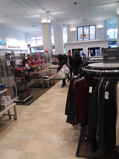 Department Store «Nordstrom Rack Chestnut Street», reviews and photos, 1700 Chestnut St, Philadelphia, PA 19103, USA
