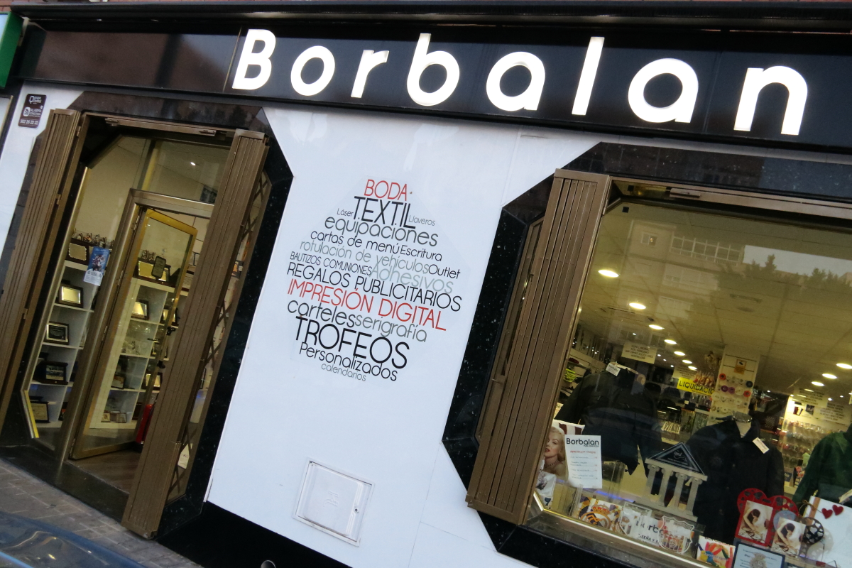Publigráficas Borbalán: Trofeos, marketing y regalo personalizado en Almería