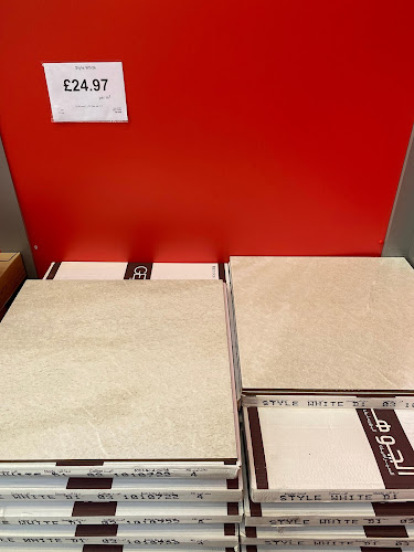 Topps Tiles Edinburgh Seafield - CLEARANCE OUTLET - Hardware store